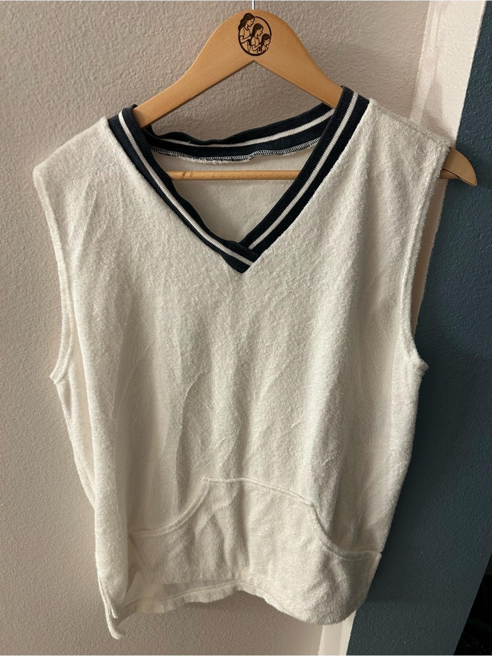 Sleeveless V-Neck Terry Knit Top in White with Navy Trim size medium/large